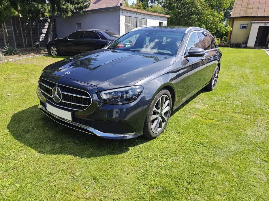 Mercedes-Benz Klasa E W213 E220D bogate wyposażenie - stan idealny