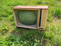 Stary telewizor lazuryt