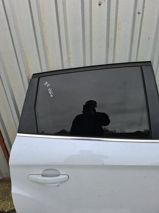 FORD KUGA MK1 Drzwi prawy tył prawe TYLNE B8 wlkp igła białą perła