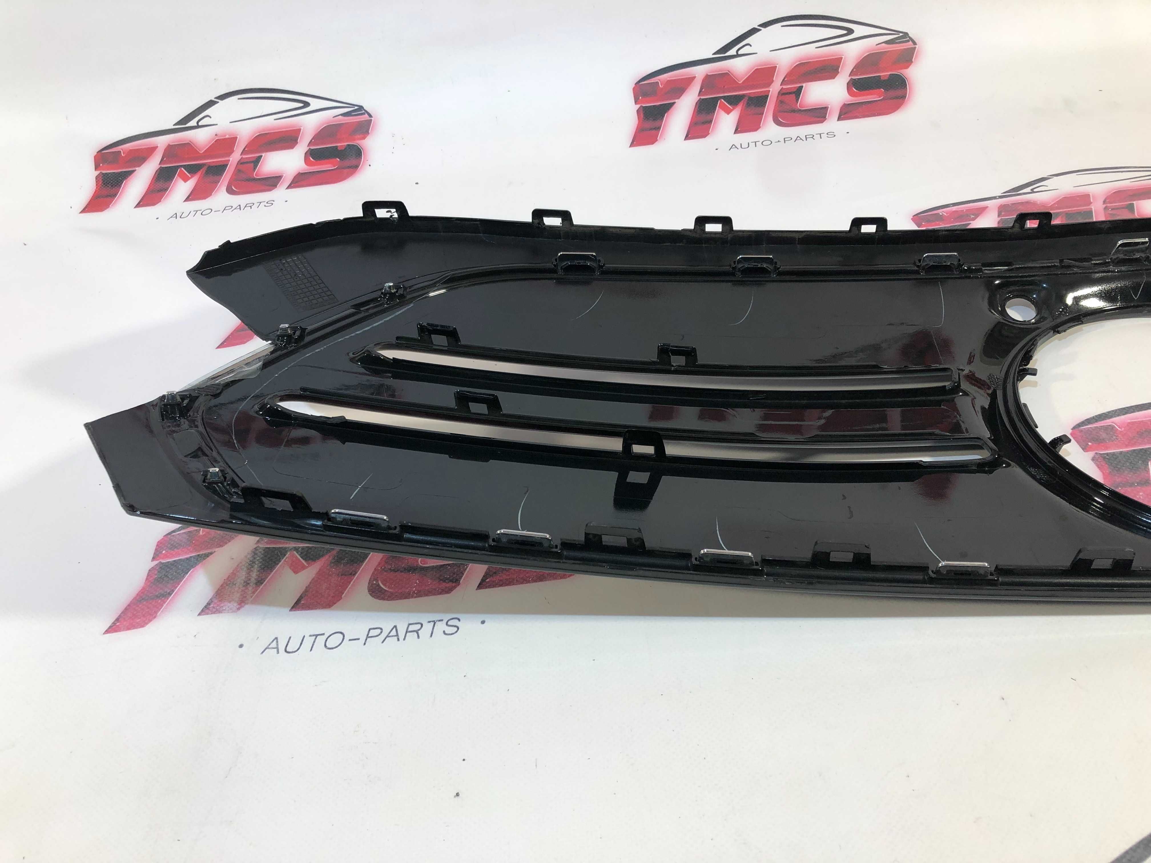 Aro Cromado Grelha MERCEDES W243 EQA EQB ORIGINAL