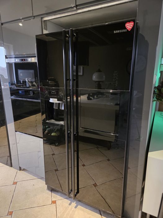 Lodówka Samsung side by side czarne szkło uszkodzona