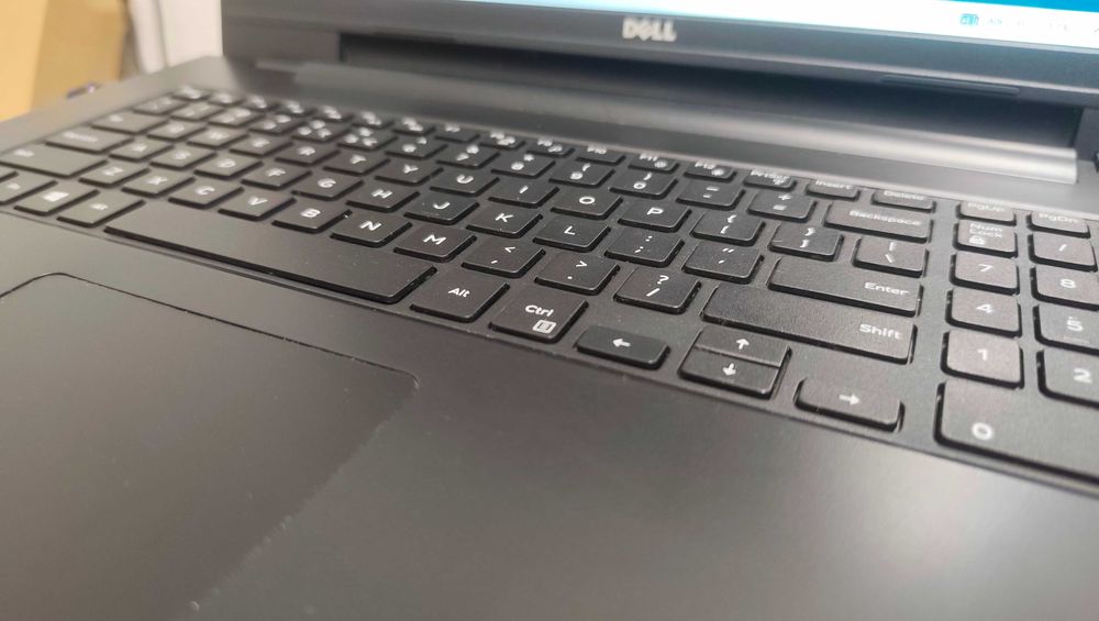 OKAZJA!!! Laptop Dell 5749 • 17,3”•  SUPER Stan !!!