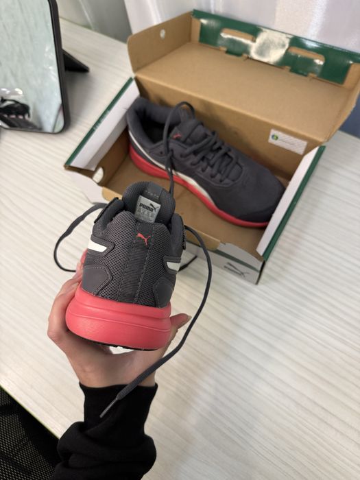 Нові кросівки PUMA