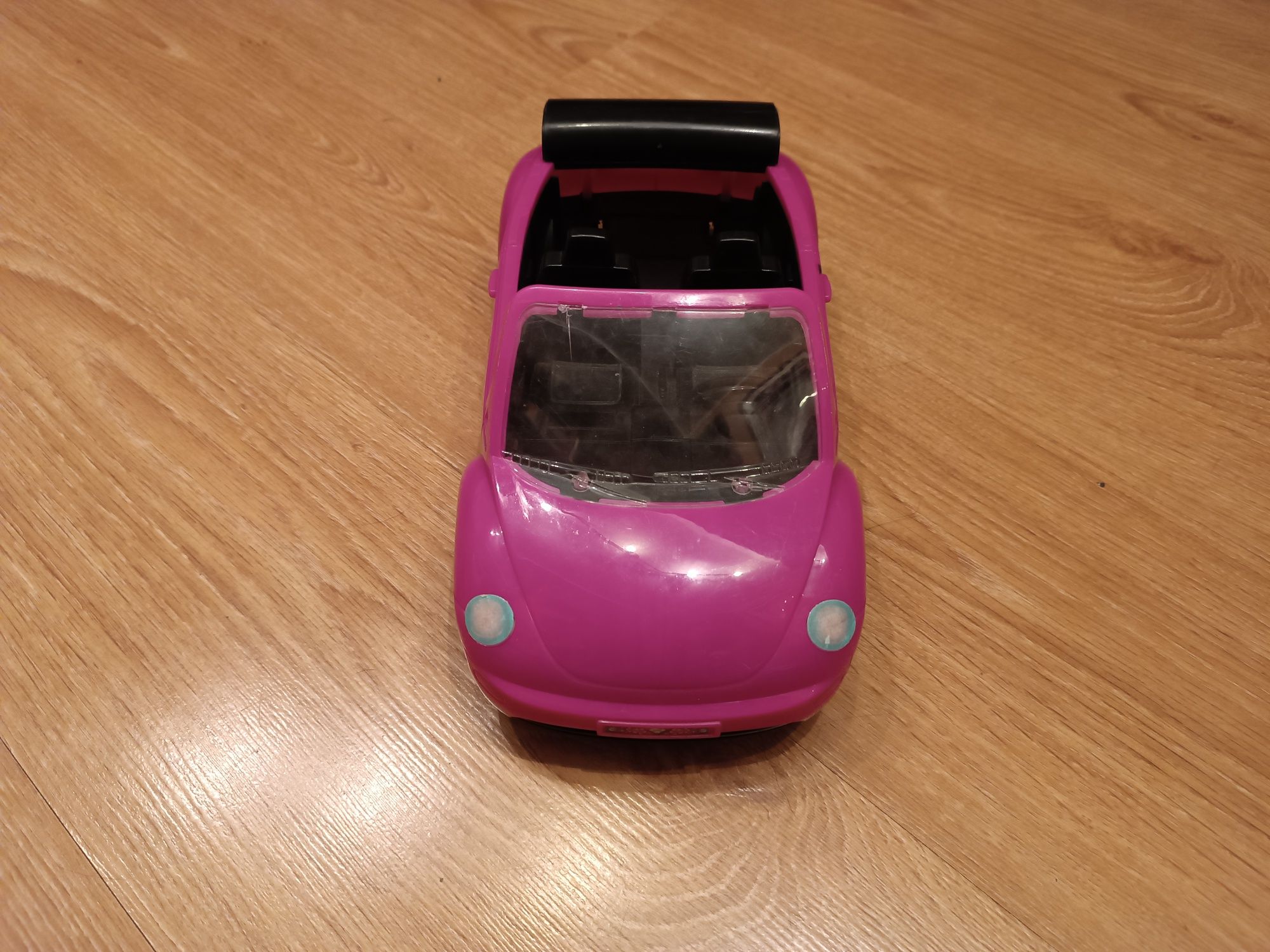 Samochód kabriolet dla lalki w stylu Barbie - Garbus, New Beetle