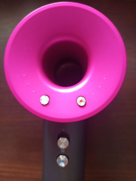 Suszarka do włosów w stylu Dyson