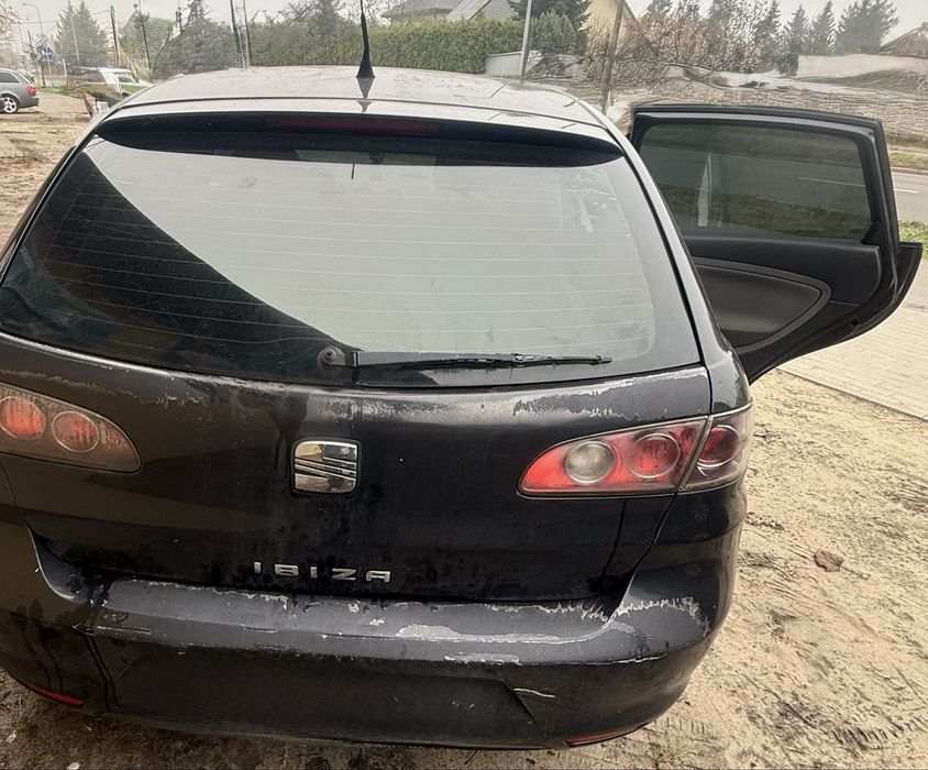 Seat Ibiza 2007r 1.4d, do poprawek lakierniczych