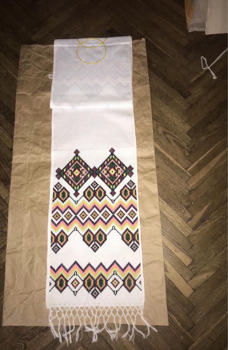 Весільний вишитий рушник