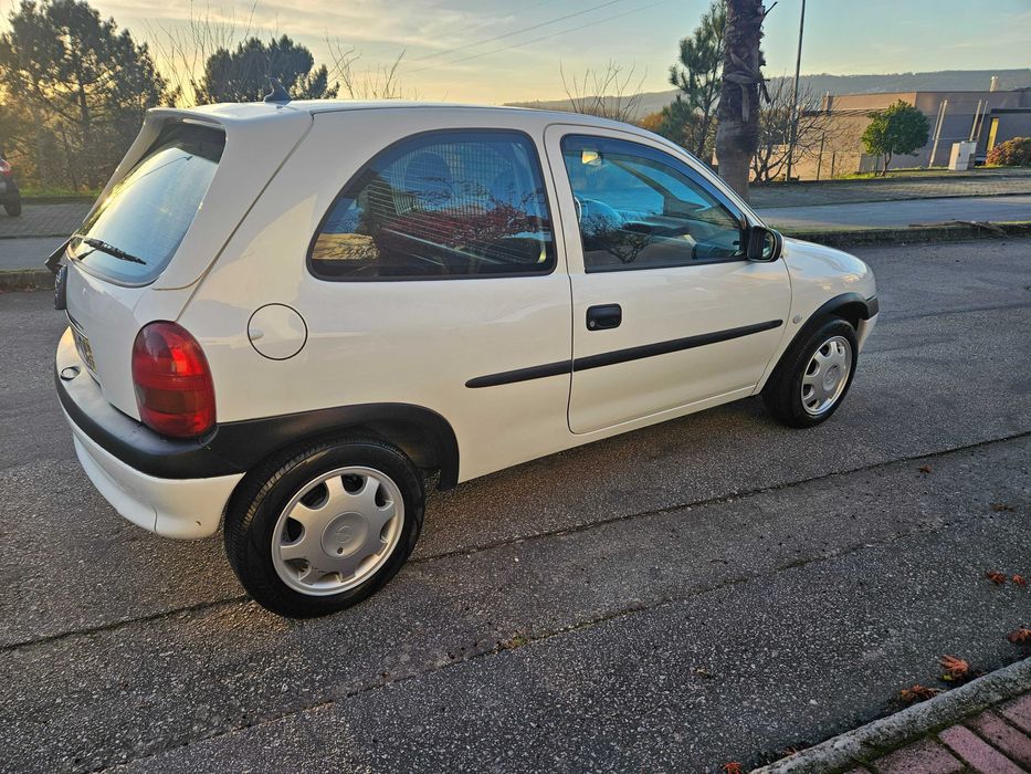 COMERCIAL OPEL CORSA 1.7 DIESEL MOTOR ISUZU IMPECAVEL