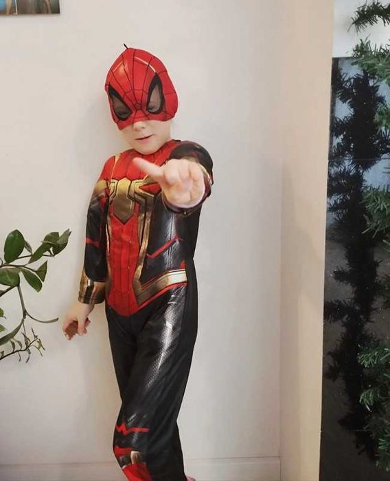 nowy wzor stroj spiderman r 104/110 maska super stan