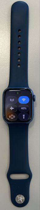 Apple Watch Series 7 (GPS + Cellular)