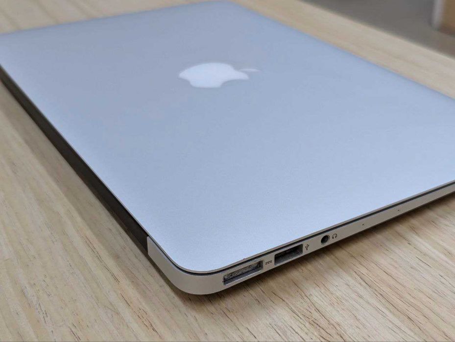 /7884/ MacBook Air 11 2015 i5/4/128GB MQD42 Обмін Розстрочка Гарантія