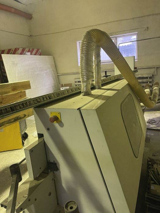 Кромкооблицювальна машина