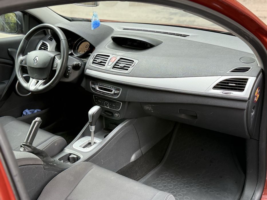 Renault Megane 2.0 бензин Автомат