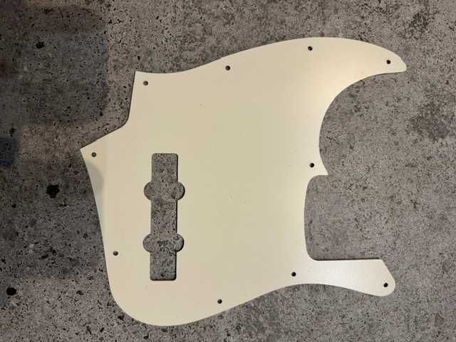 Pickguard fender jazz bass