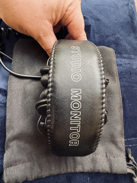 Sony MDR-7506 — професійні студійні навушники