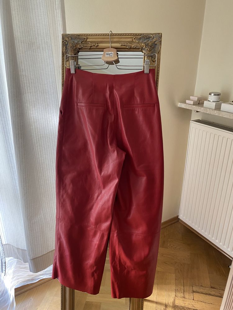 Nanushka oryginalne spodnie skórzane S wysoki stan dzwony 36 rozszerza