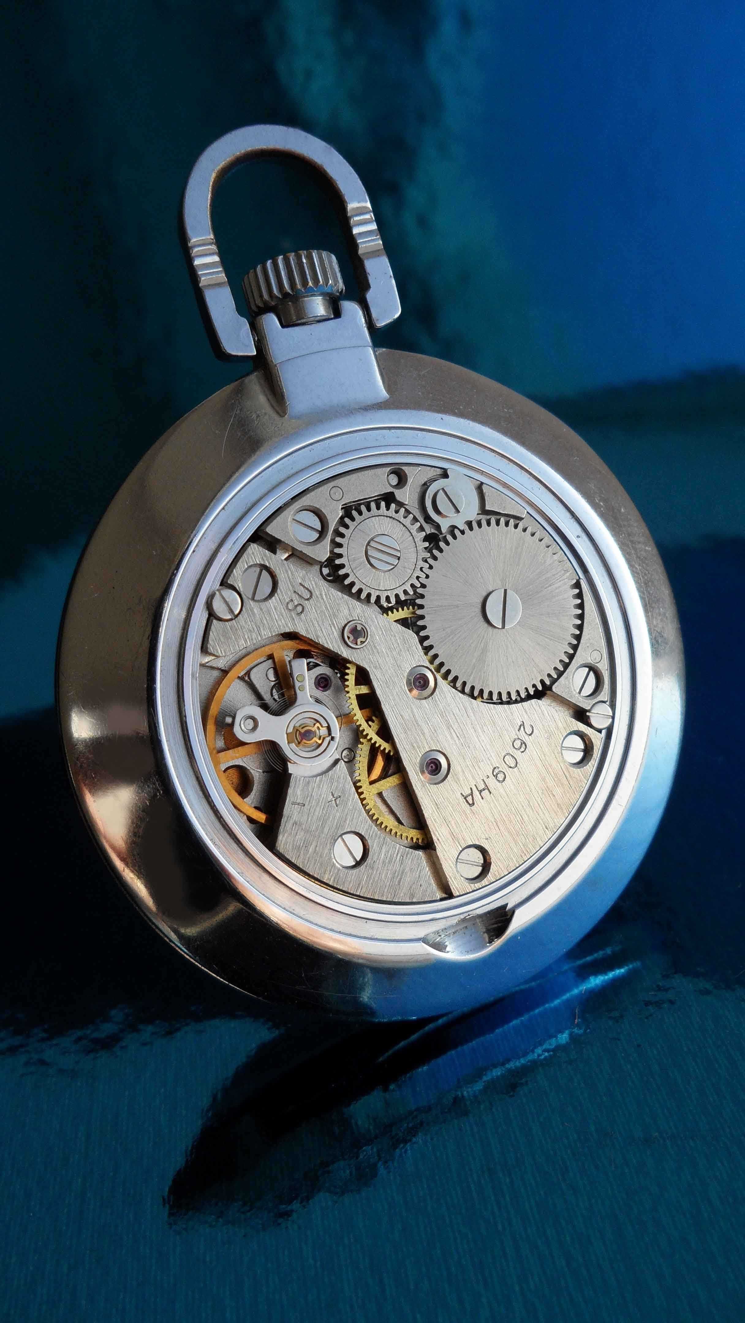 РАКЕТА-КАРАВЕЛЛА часы сделано в СССР 80-х. КАРМАННЫЕ механические