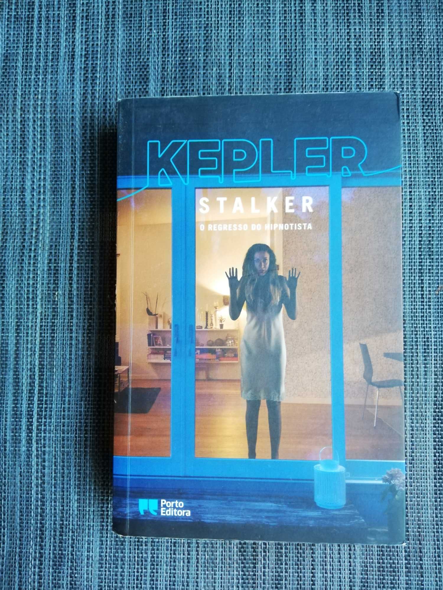 Stalker - Lars Kepler (portes grátis)