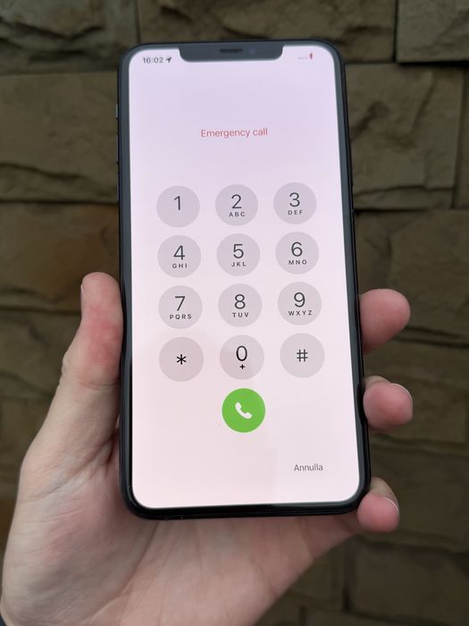 iPhone 11 Pro Max Midnight Green заблокирован