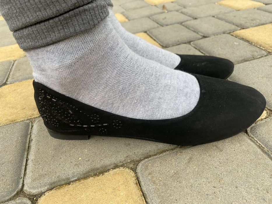 Осінні замшеві балетки