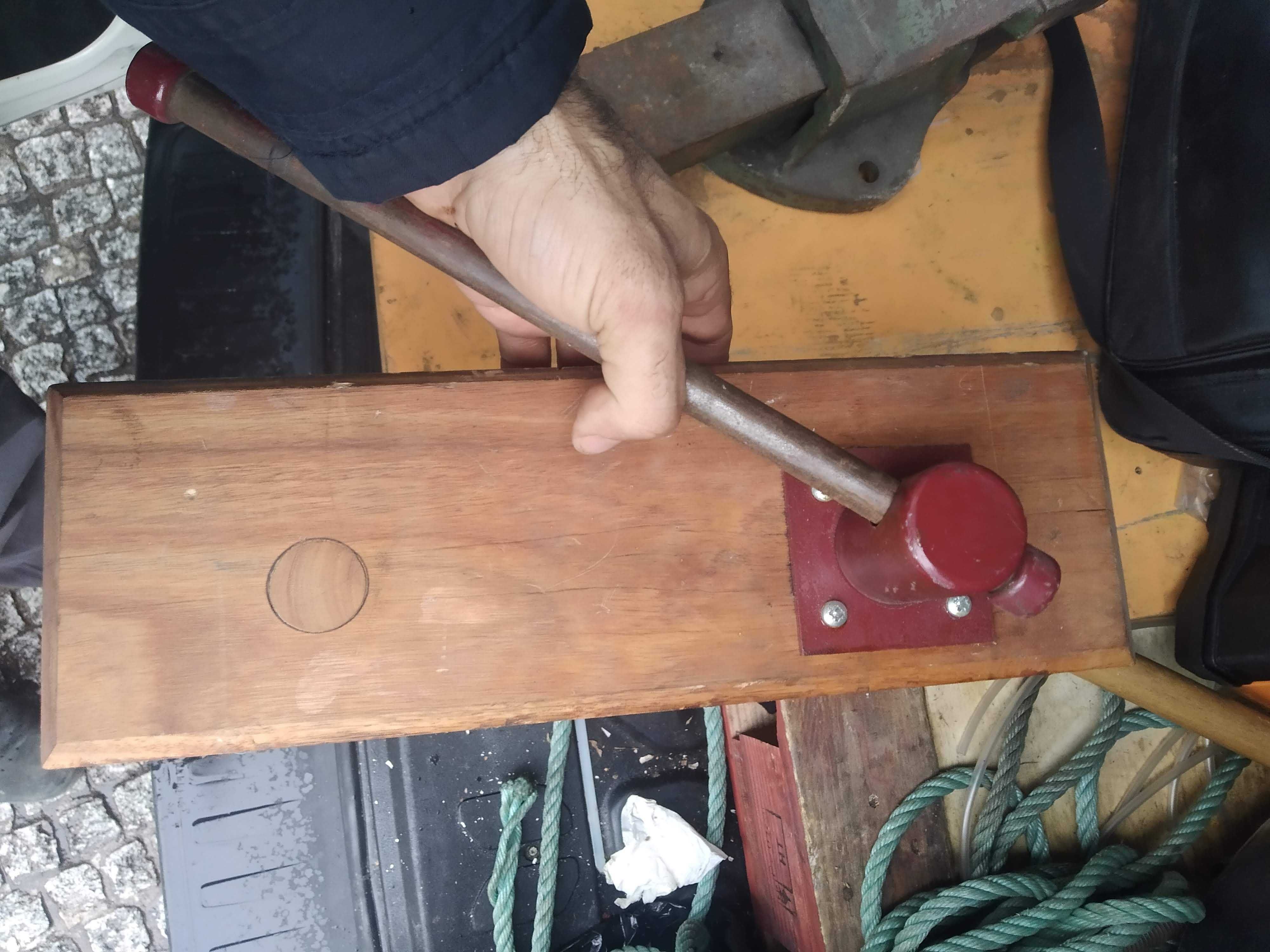 Torno em madeira maciça para marcenaria