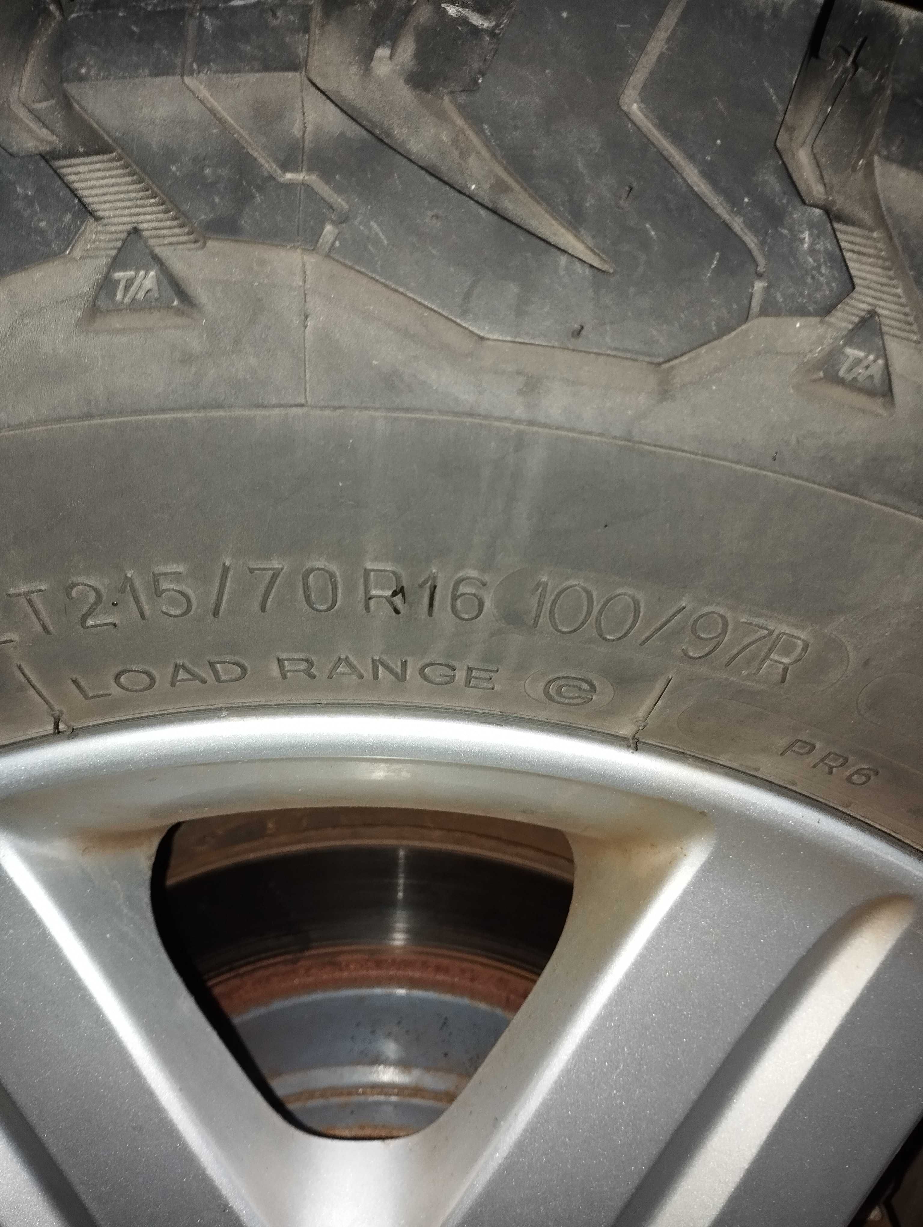 BFGoodrich 215/70r16 All-Terain T/A KO2