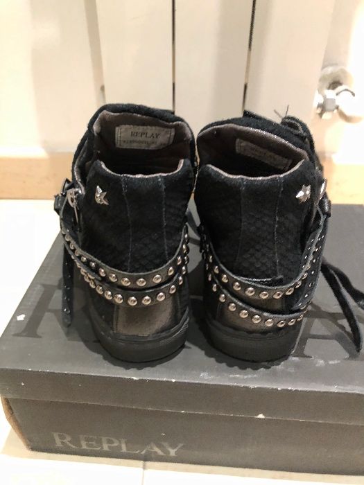 Vendo ténis pretos Replay ( como novos )