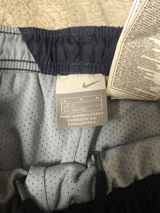 Штани Nike в відмінному стані