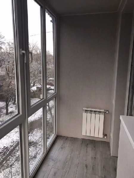 Продается 2 ком квартира по улице Богдана Хмельницкого , 4/4