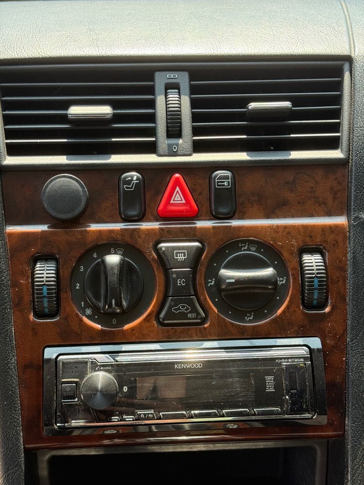 Mercedes Benz C200