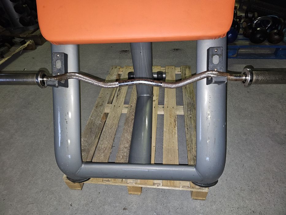 Modlitewnik Ławka Scotta jak Technogym hes olymp