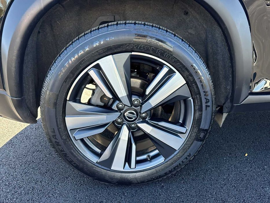 Nissan Rogue SL      2021