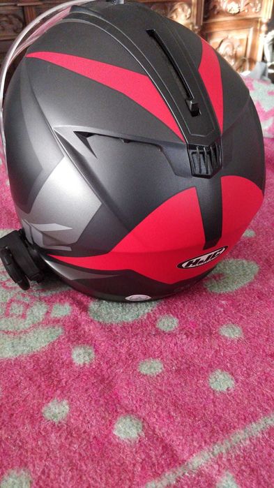 Capacete com intercomunicador