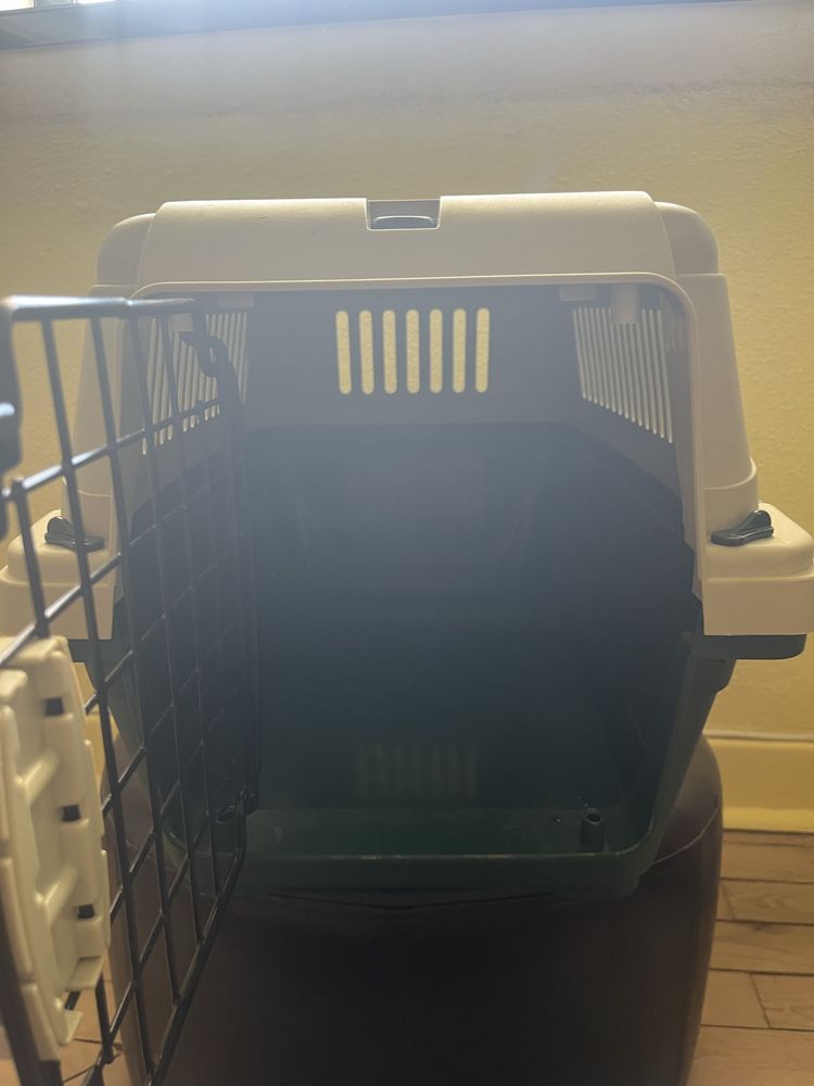 Caixa de Transporte para Animais (Médio)