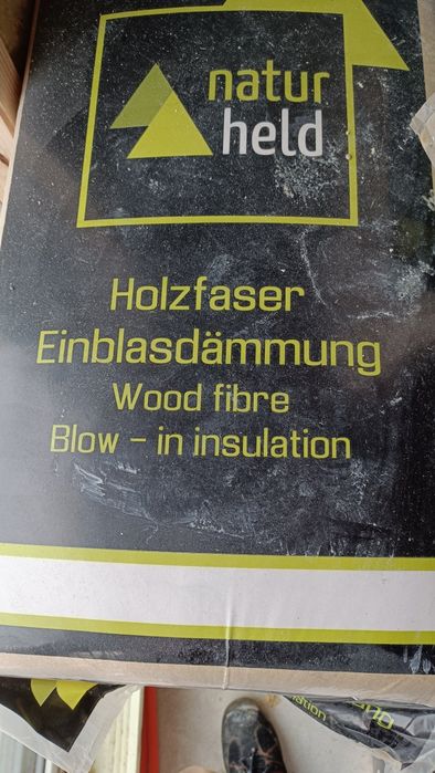 Wdmuchiwaną wełna drzewna  Naturheld jak steico ocieplenia celuloza