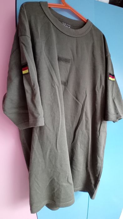 Podkoszulka wojskowa z flagą niemiecką