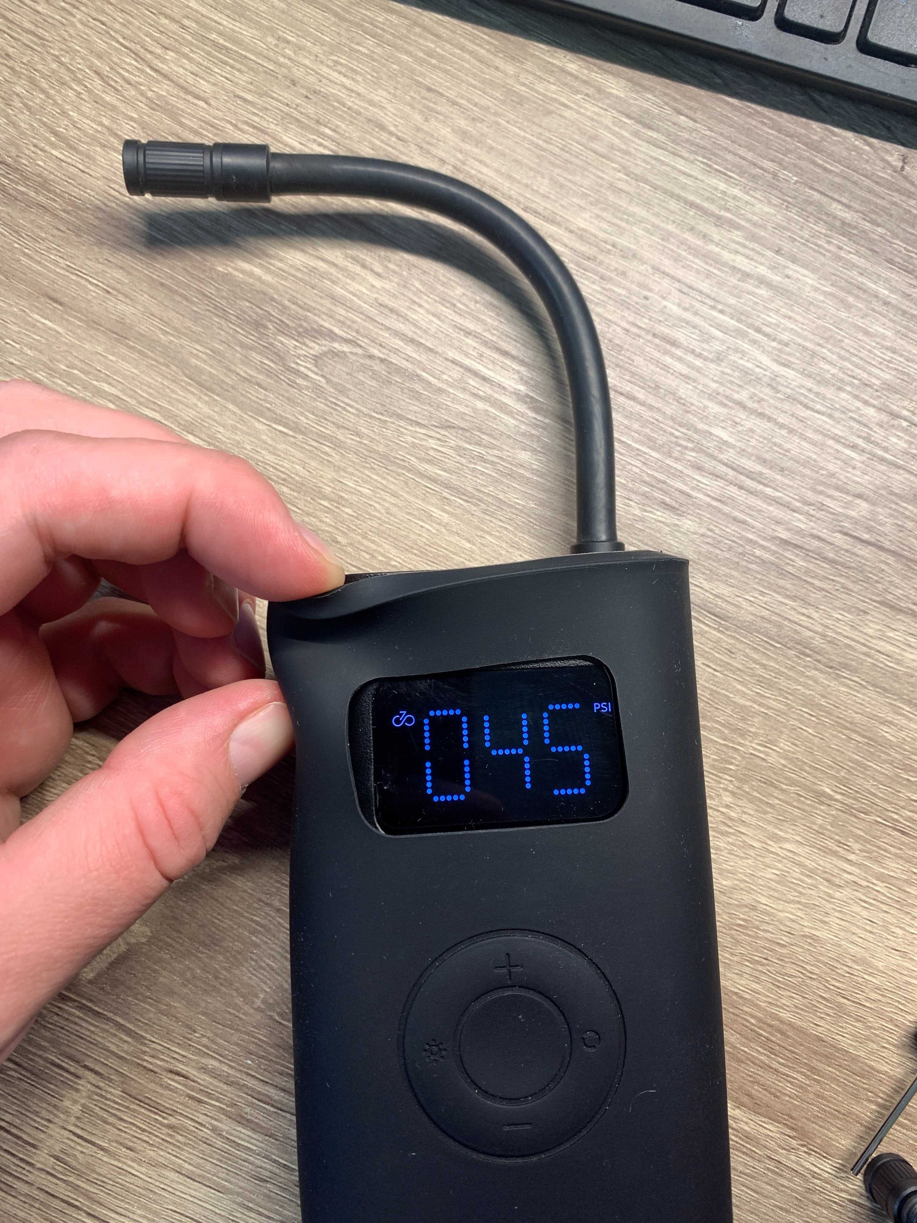 Портативний насос Xiaomi Mijia Air Pump 2 + силіконовий чохол