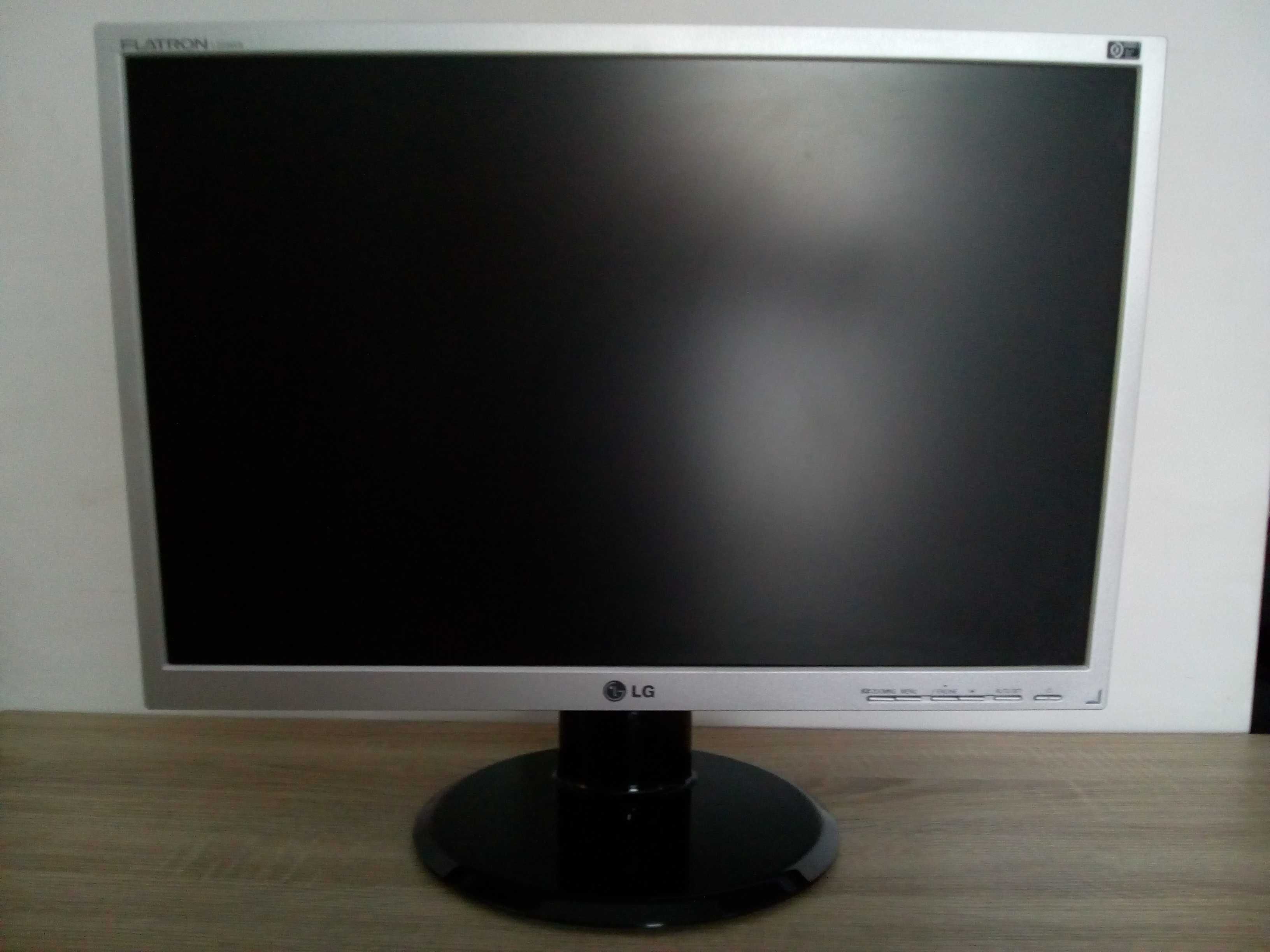Monitor LG Flatron L225WS Stan sprawny bardzo dobry