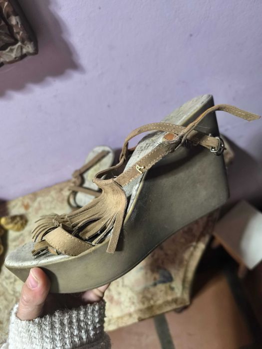 Sapatos abertos elegantes da replay