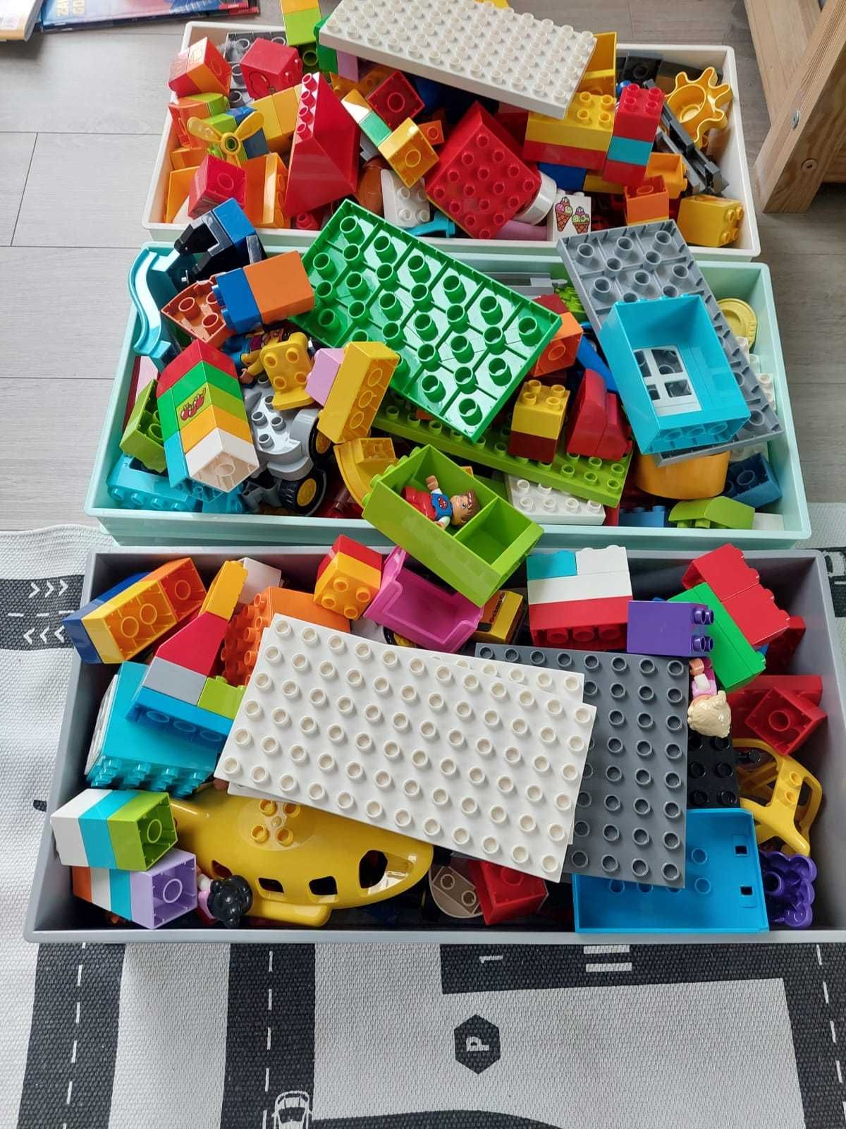 Klocki - Lego Duplo - 3 pudła, kilka zestawów (m.in. 10507)