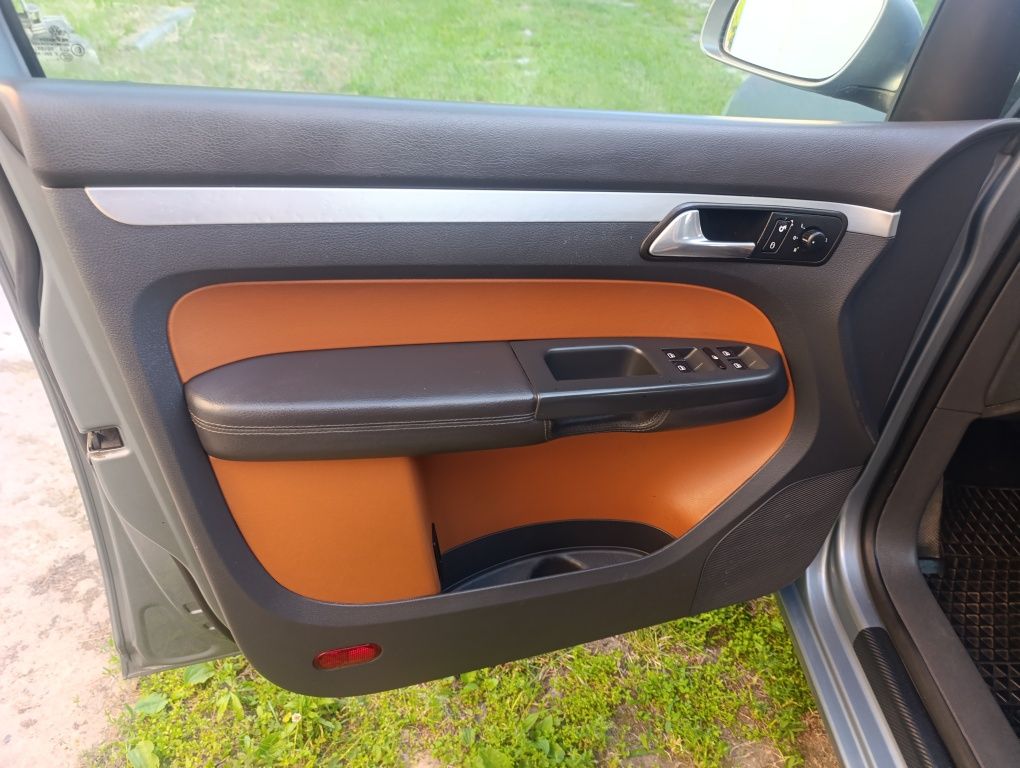 Volkswagen TOURAN 2.0 TDI