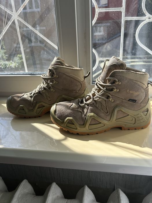 Продам берці Lowa 42р