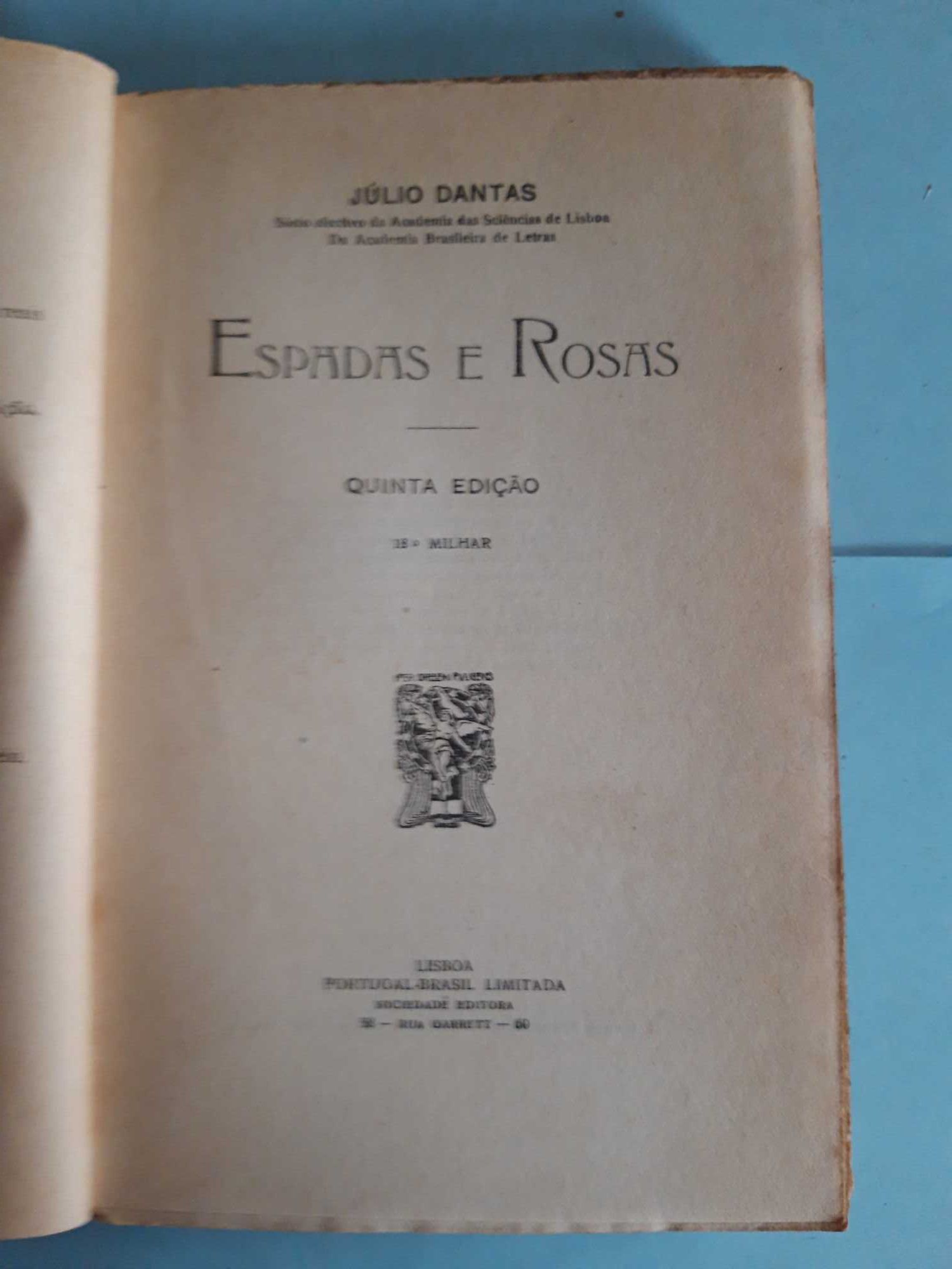 Livro Ref Par 2- Espadas e Rosas - Julio Dantas