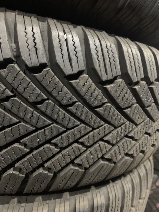 Шини 205/55 R16 Continental ContiWinterContact 860