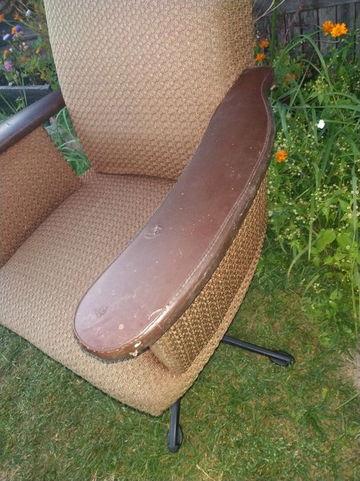 OKAZJA Retro fotel obrotowy KOS Lubuska Fabryka Mebli Świebodzin z PRL