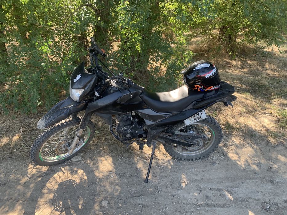 Продаю эндуро shineray 250 cc