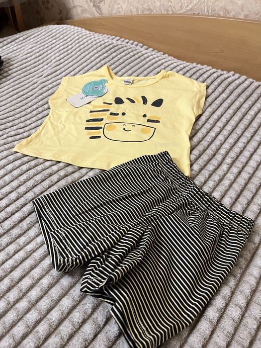 Новенький комплект літнього одягу 12-18 місяців LC Waikiki