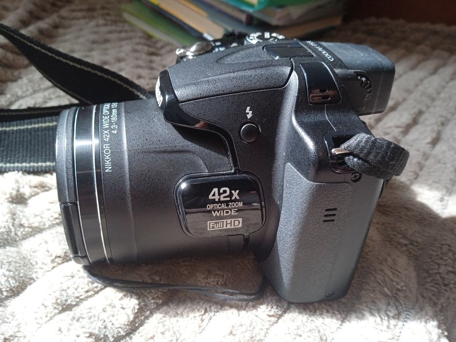 Цифровий фотоапарат Nikon Coolpix p530