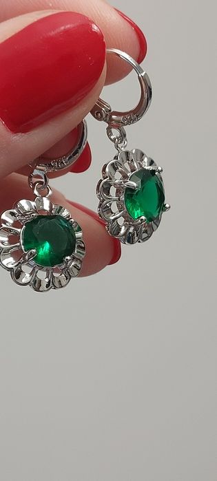 Srebrne kolczyki 925 zielona cyrkonia