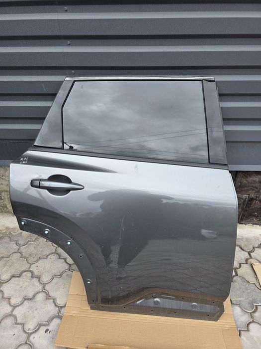 Двері Nissan Rogue T33